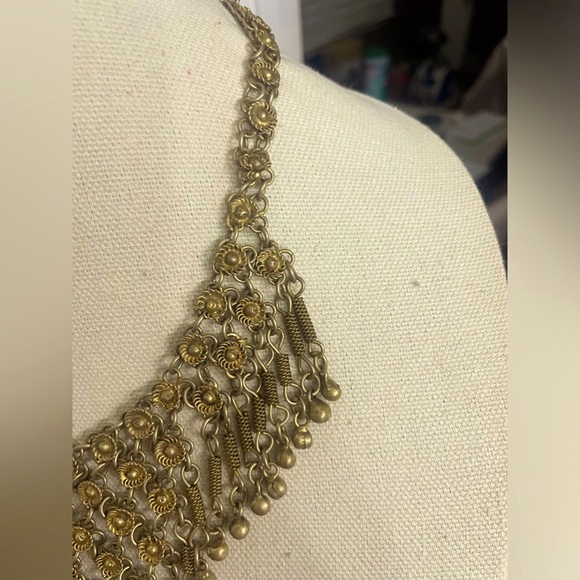 Vintage Brass Filigree Rosette Bib Necklace w/ Tiny Dangling Bells. - Picture 4 of 8